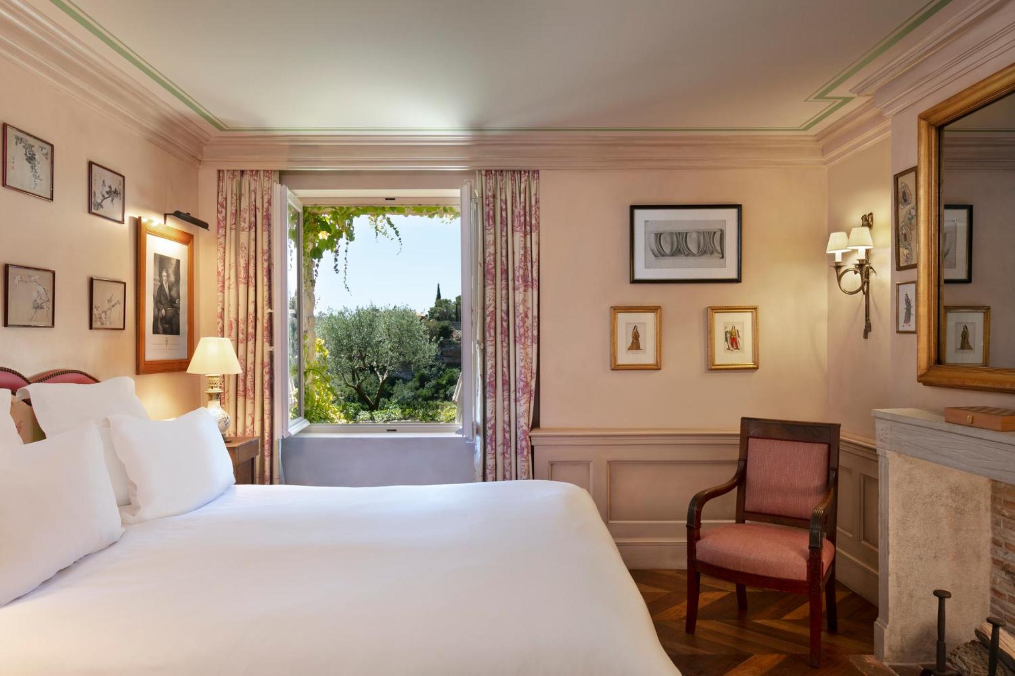 Hotel Airelles Gordes, La Bastide Esterno foto